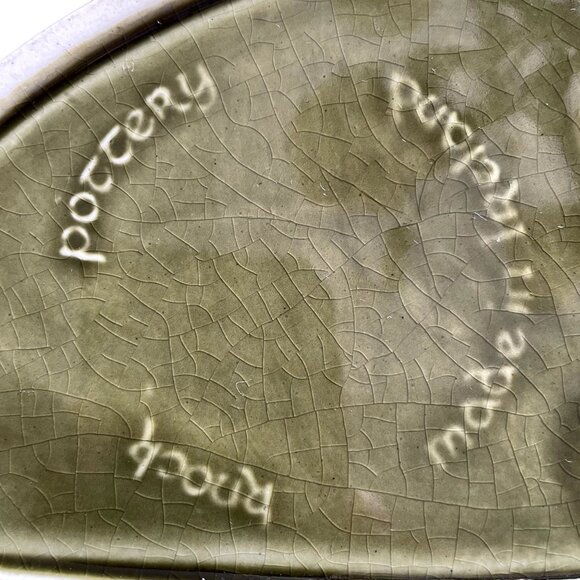 Vintage Ashtray Knock Pottery Green Ireland Celtic Pattern Harp Shape u - Picture 4 of 4